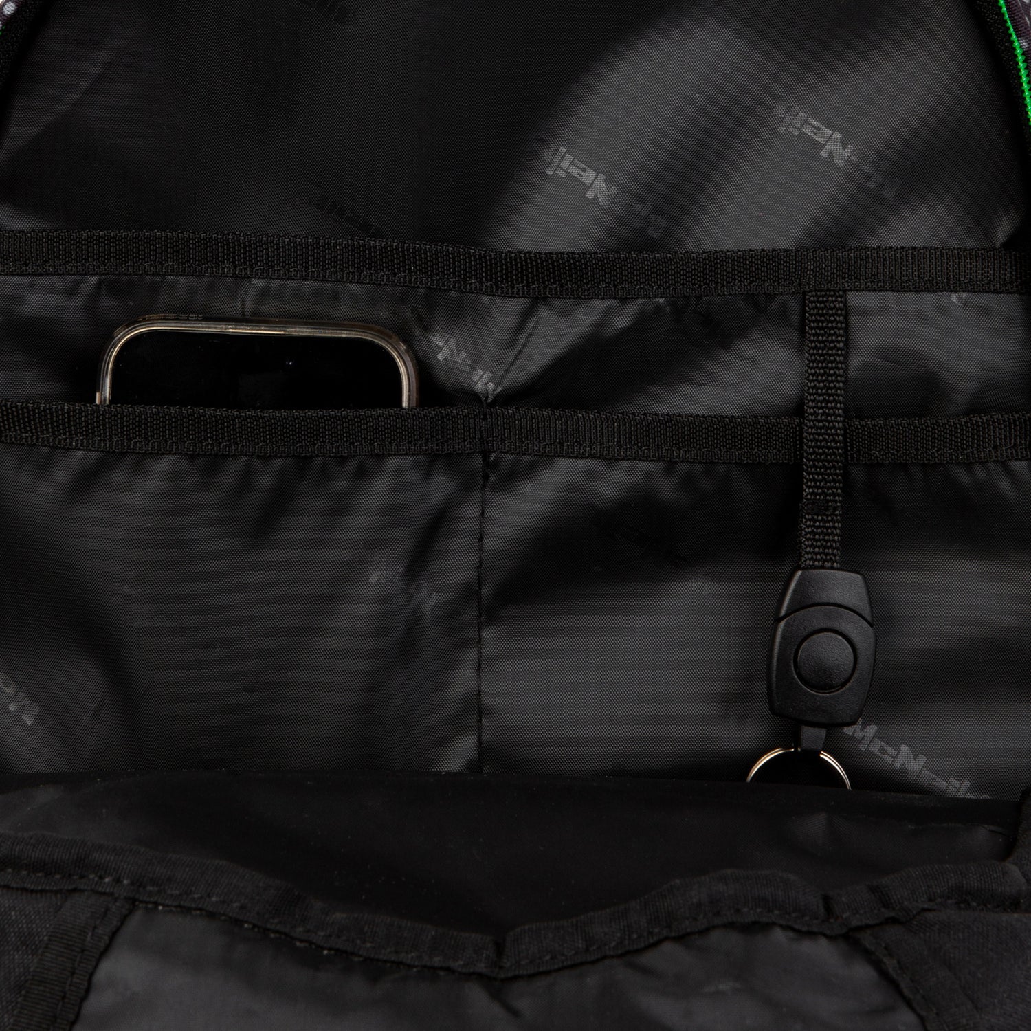 mcneill-backpack-luca-grid-9401432000-INSIDE.jpg