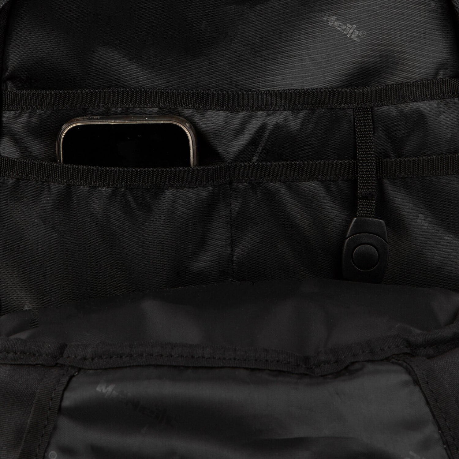 mcneill-backpack-luca-cover-9401433000-INSIDE